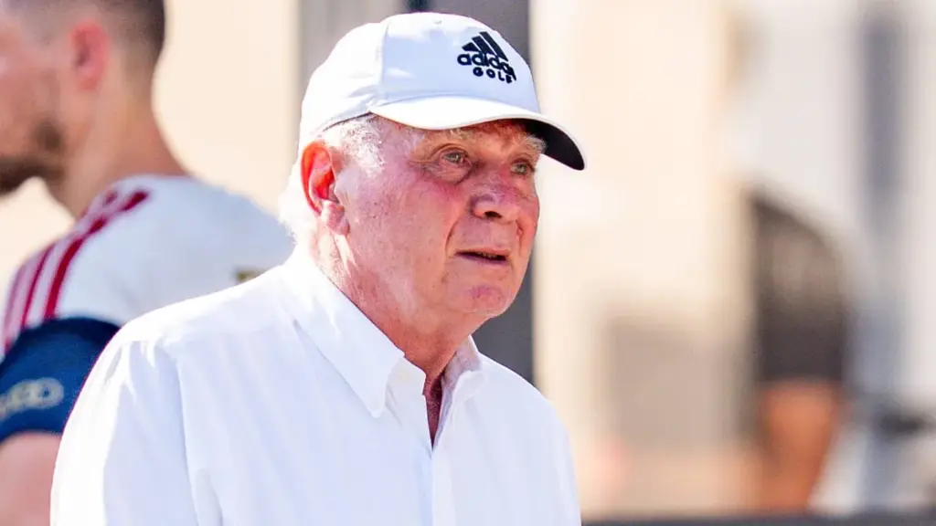 "Nicht gut behandelt": "Naiver" Uli Hoeneß entschuldigt sich bei Max Eberl