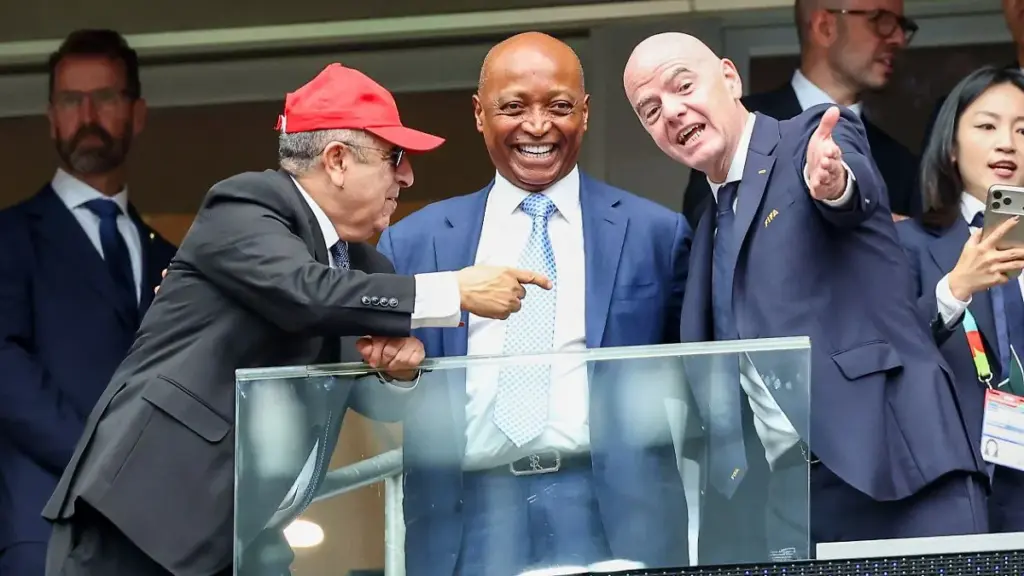 WM: Die wichtigsten Fragen zum Beben in der Fifa: Explodiert jetzt der Welt-Fußball? - BILD