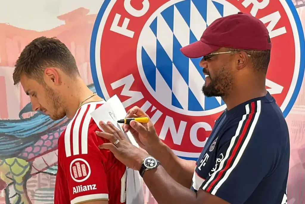 Titel-Ansage von Bayerns Trainer Vincent Kompany in der Champions League - BILD