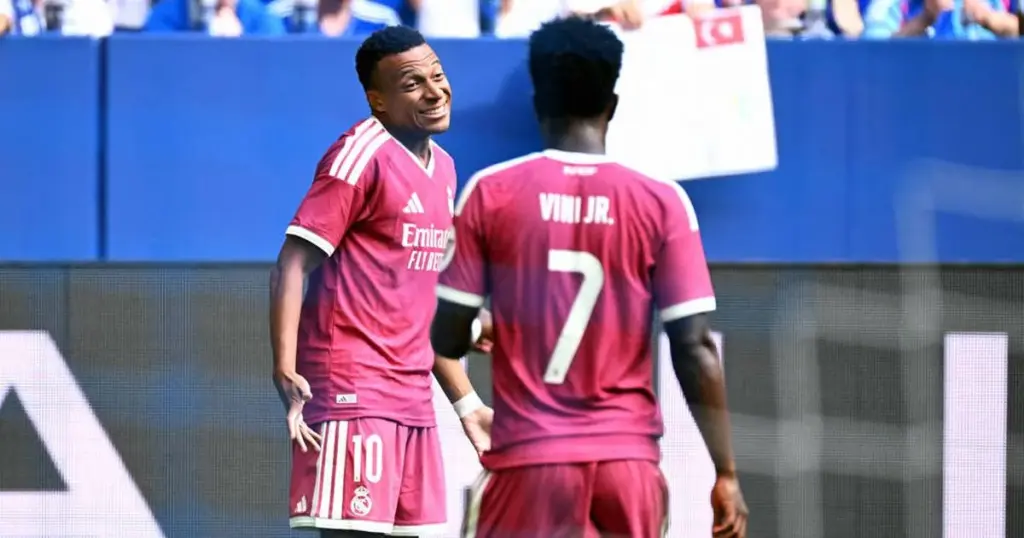 FC Schalke: Pfiffe, Prügel und ’ne Packung: Real haut Schalke weg - BILD